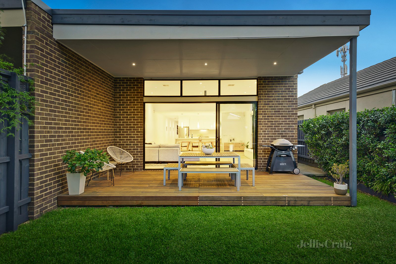 21 Clairmont Avenue, Bentleigh image 8