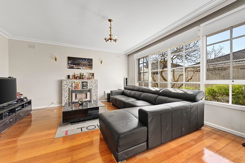 2/1 Clifton Road, Hawthorn East image 2