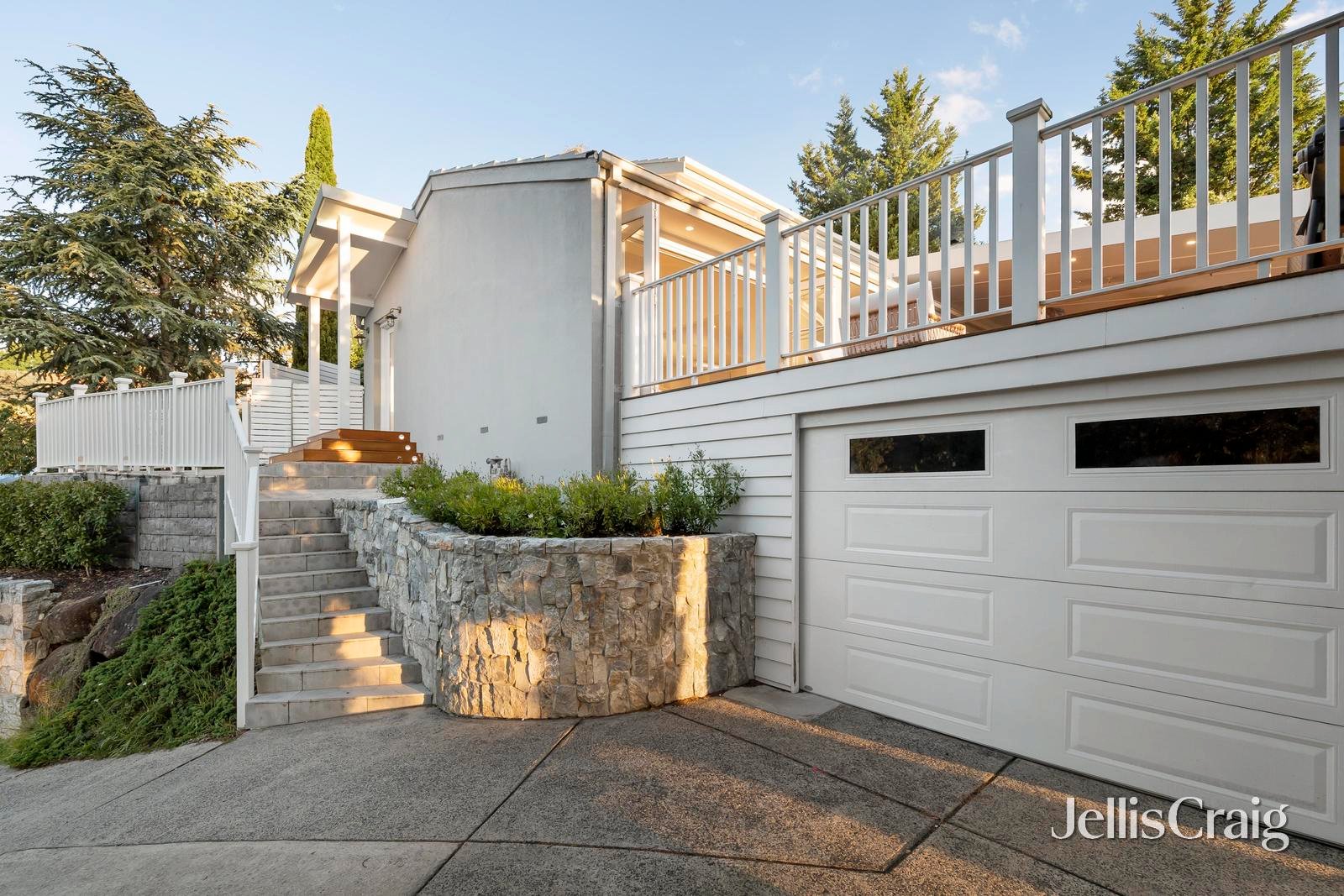 21 Clontarf Crescent, Templestowe image 4