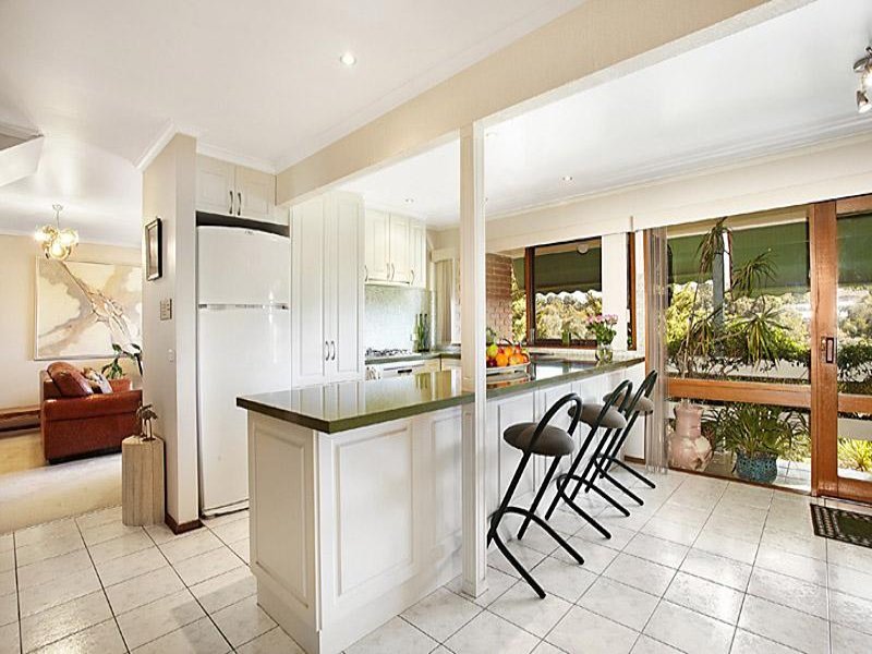 21 Clontarf Crescent, Templestowe image 4