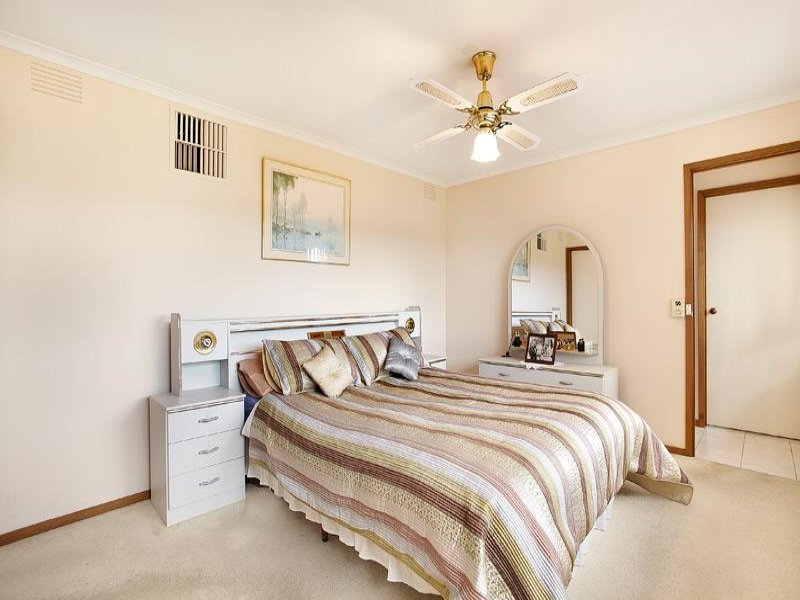21 Clontarf Crescent, Templestowe image 6
