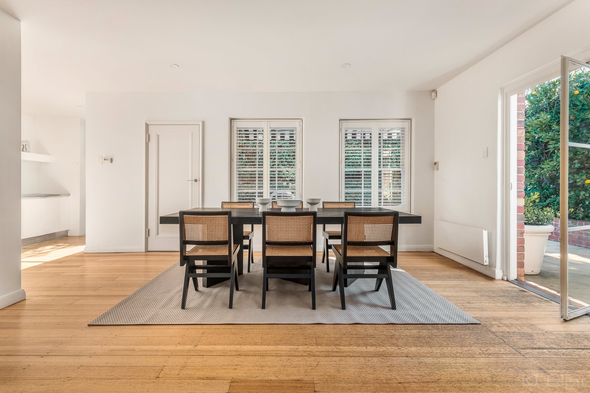 Property Gallery Thumbnail 6