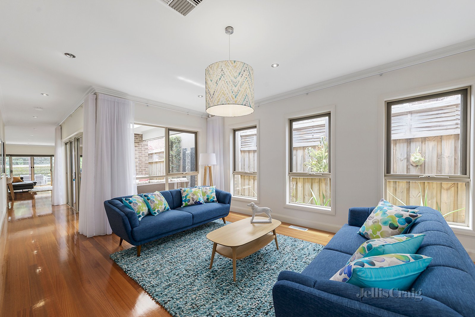 21 Colchester Drive, Doncaster East image 3