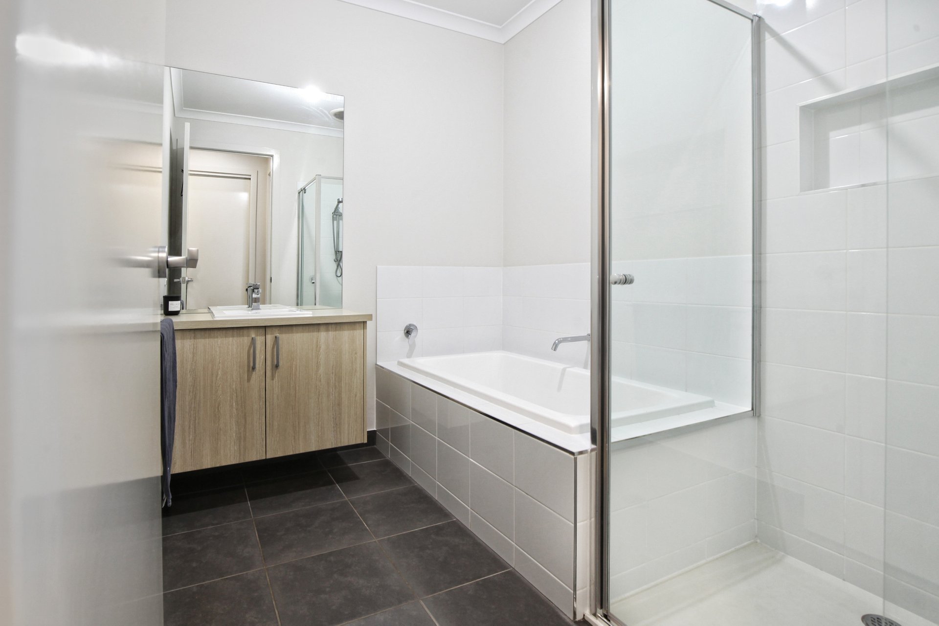 Property Gallery Thumbnail 4