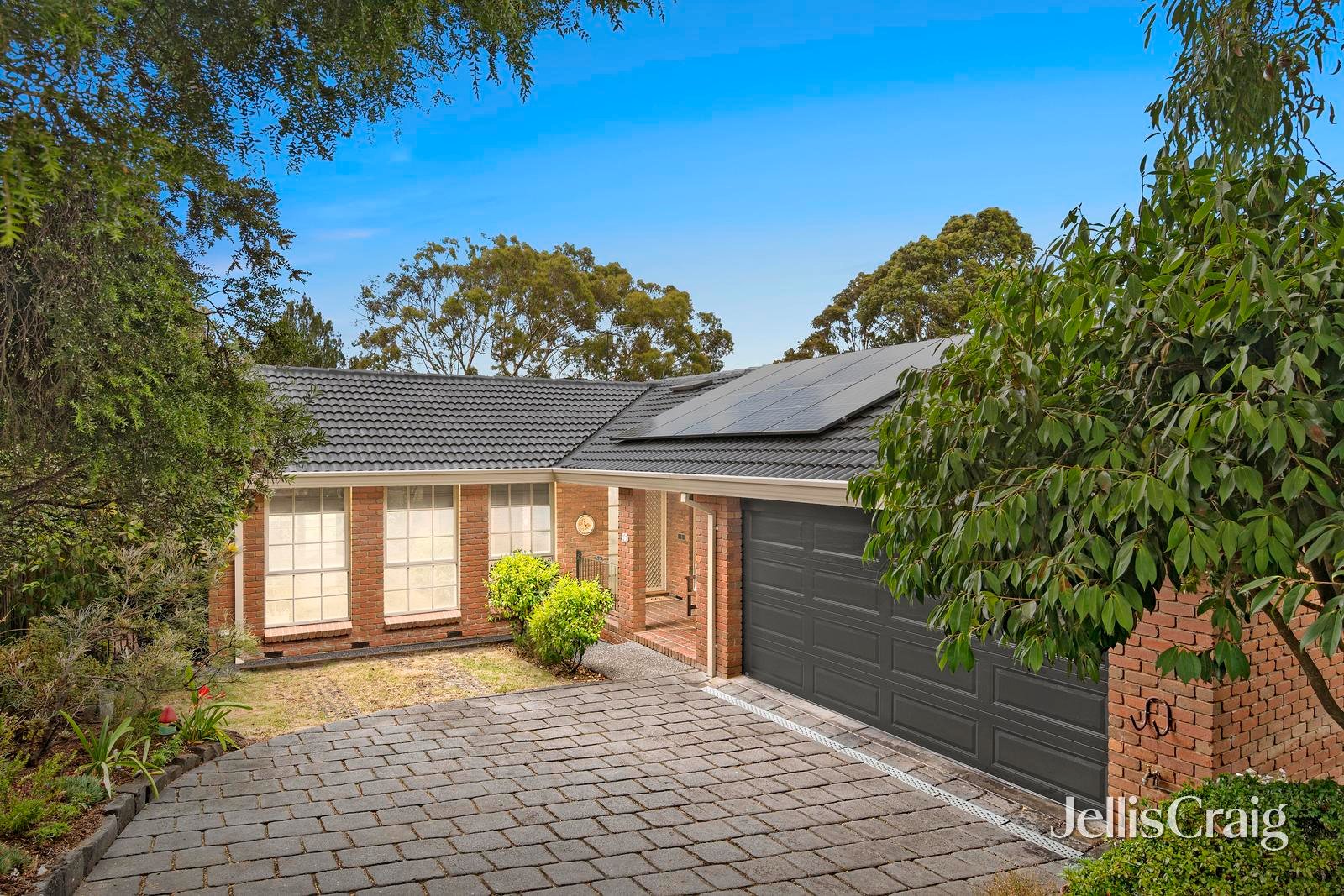 21 Columbia Avenue, Croydon image 1