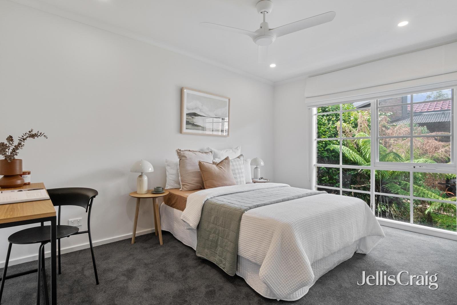 21 Columbia Avenue, Croydon image 8