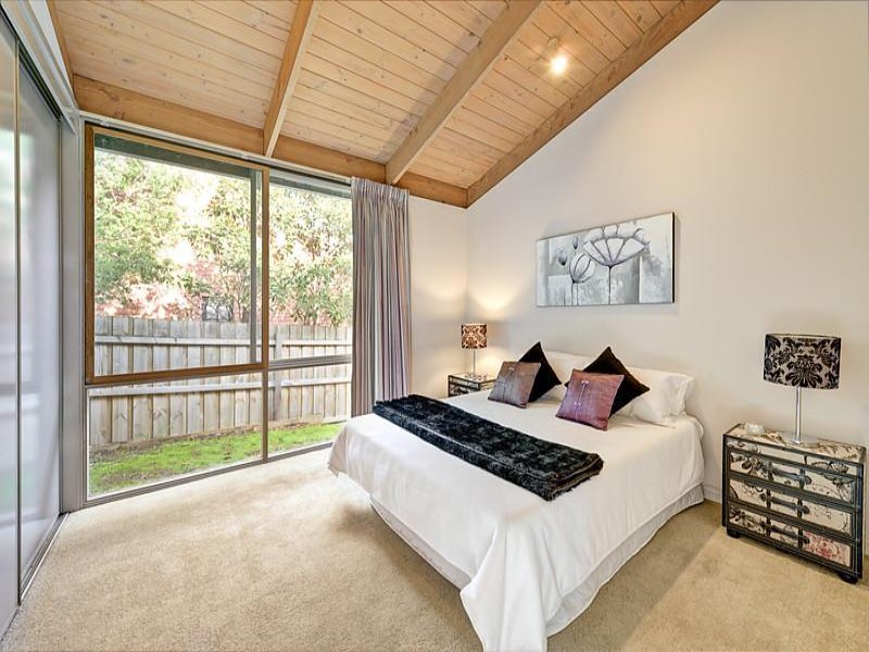 21 Cooloongatta Road, Camberwell image 5