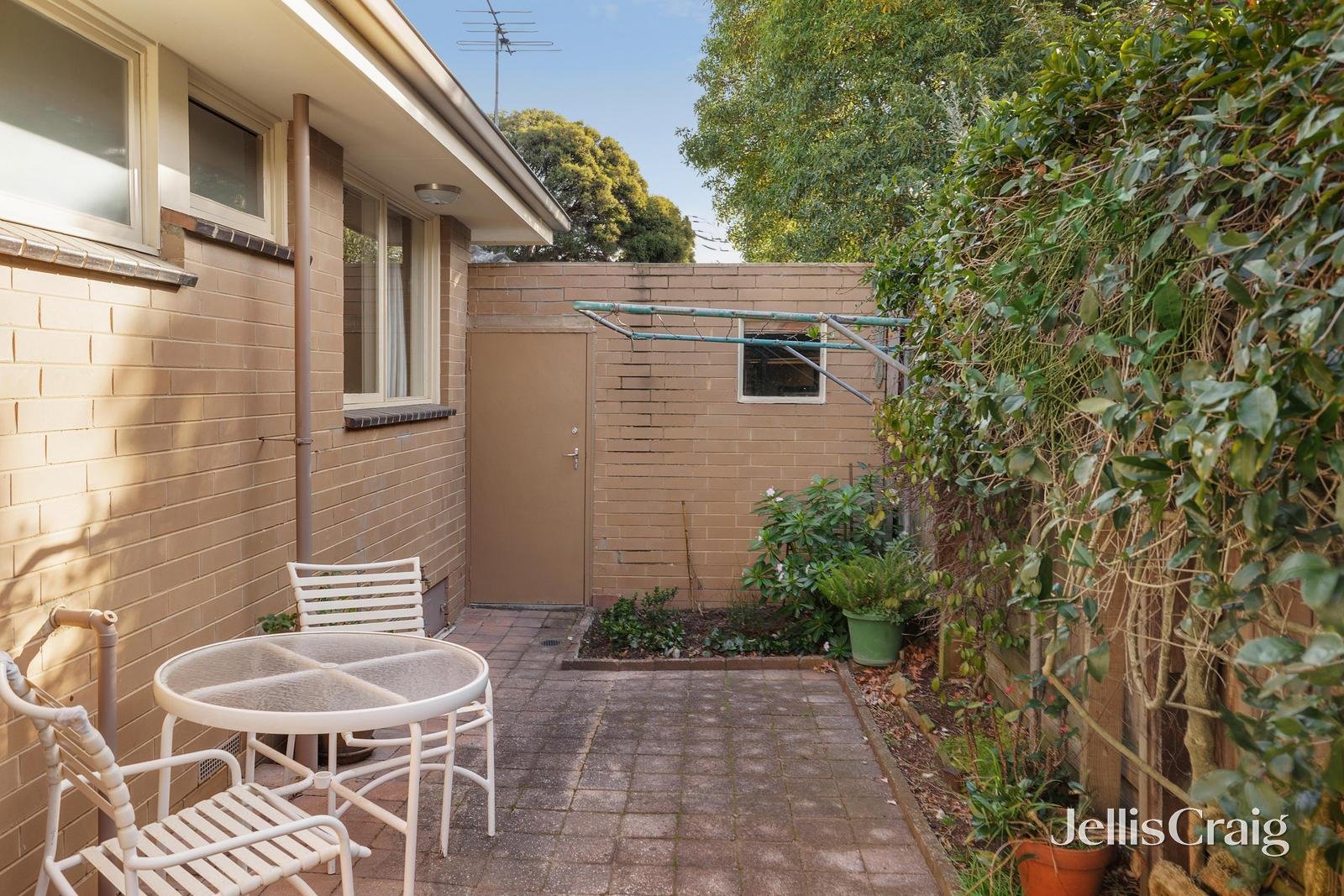 2/1 Corhampton Road, Balwyn North image 9