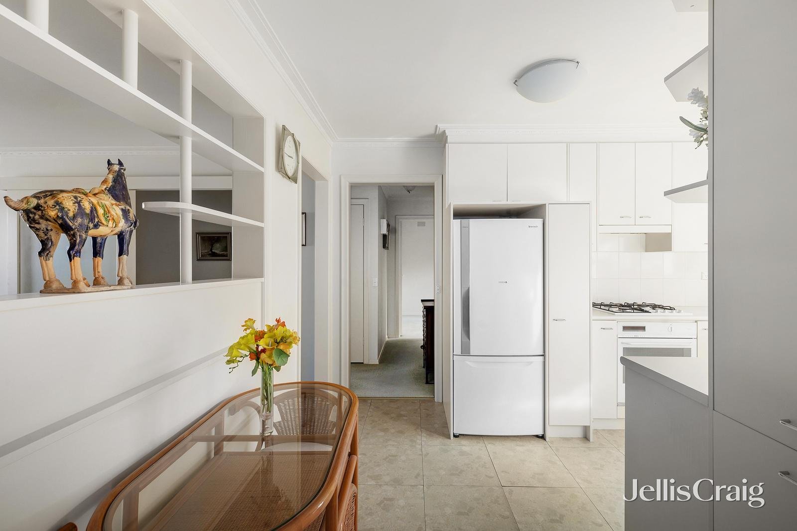 2/1 Corhampton Road, Balwyn North image 10