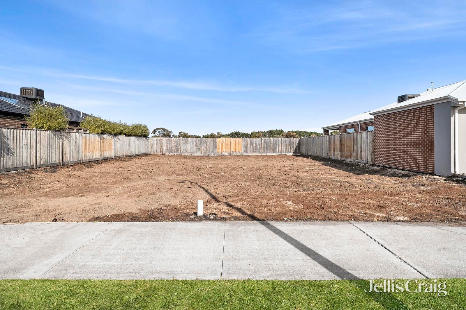 21 Coridale Boulevard, Lara image 3