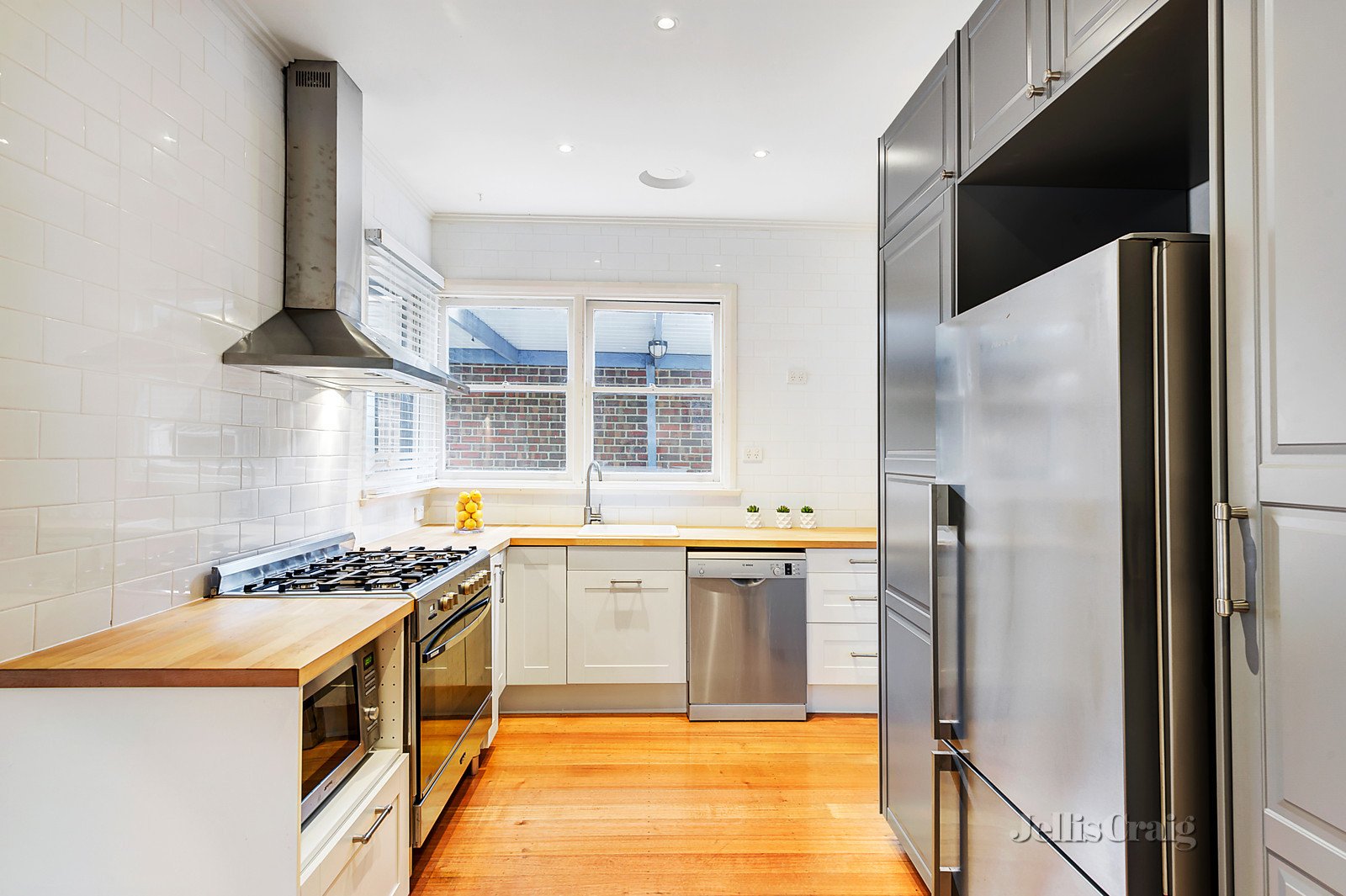 21 Cornfield Grove, Box Hill South image 3