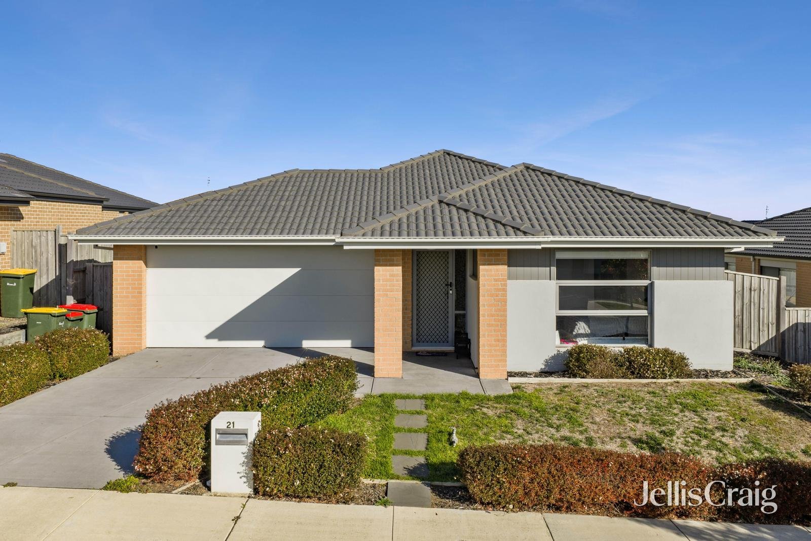 21 Cortina Drive, Winter&nbsp;Valley image 1