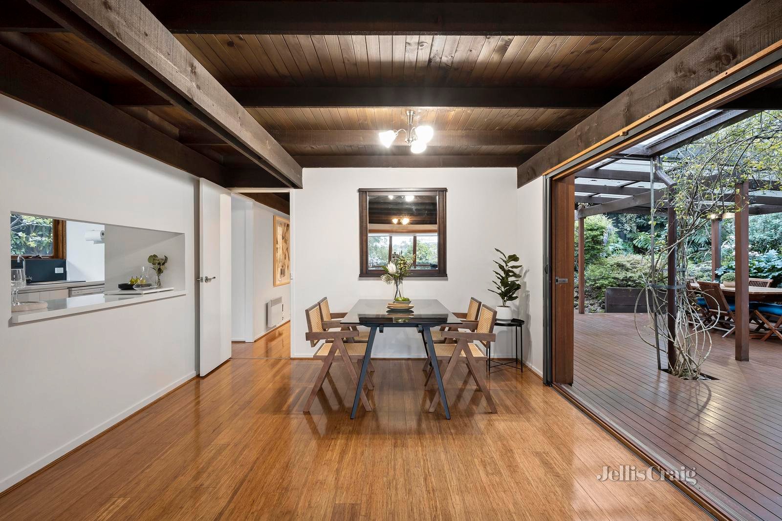 21 Cumberland Court, Forest Hill image 3