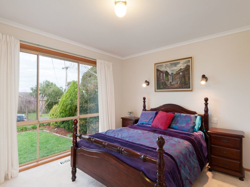 21 Cumberland Crescent, Chirnside Park image 8