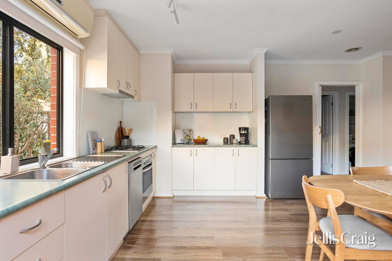 21 Esther Street, Preston image 8