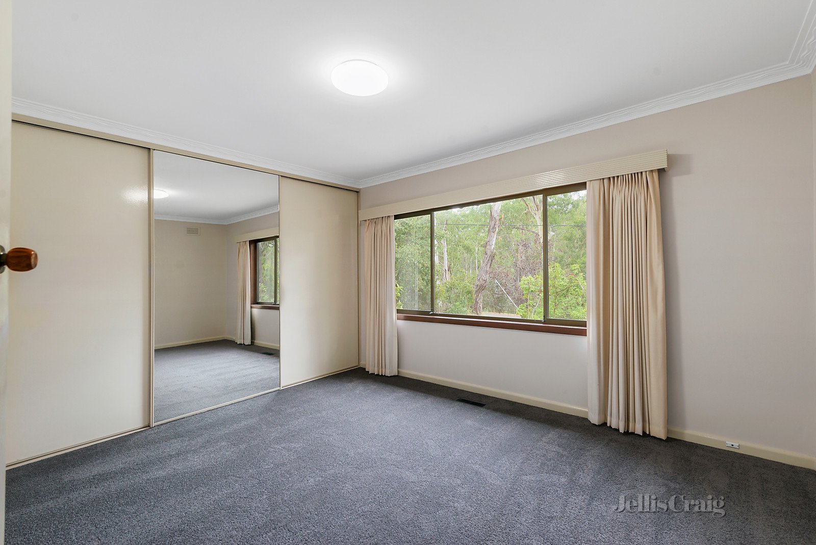 21 Everard Drive, Warrandyte image 7