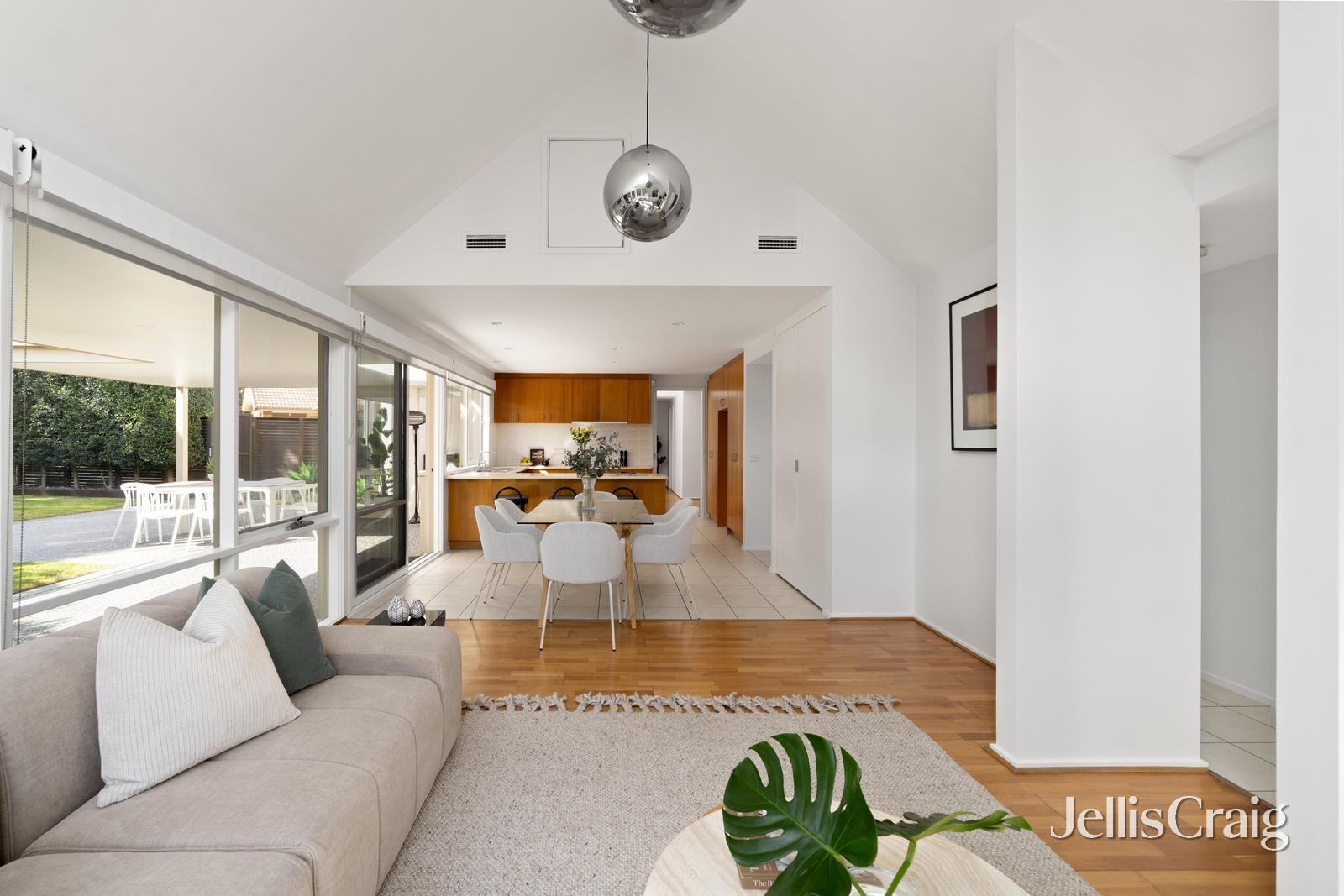 21 Eyre Street, Reservoir image 10