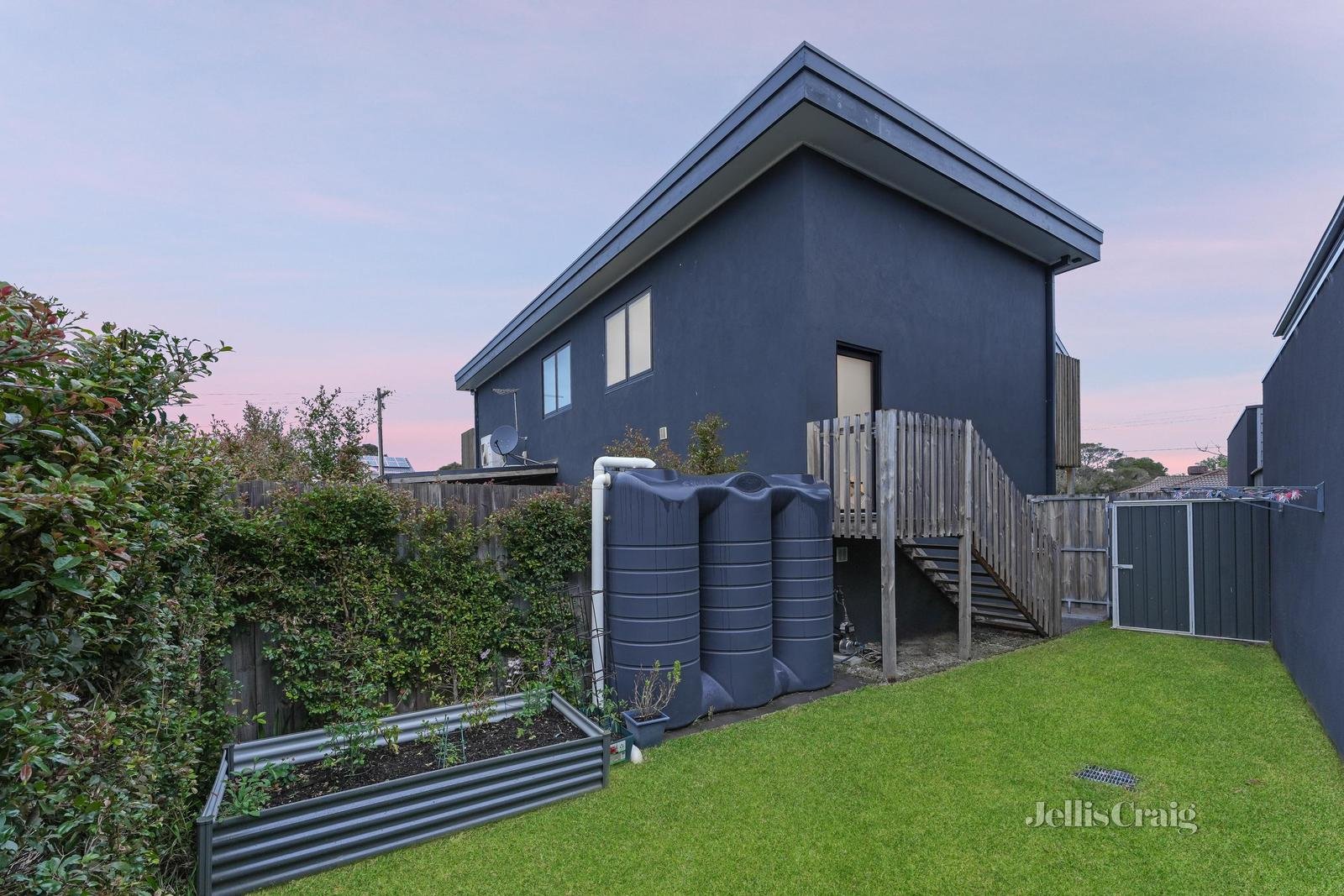 2/1 Famechon Road, Edithvale image 14