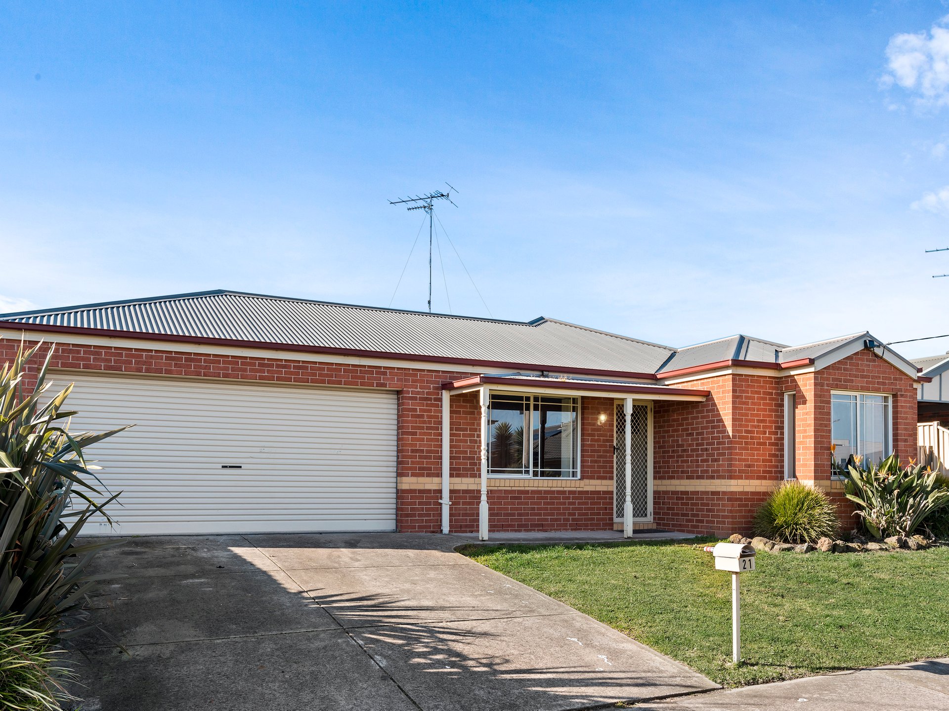Property Gallery - Main Image