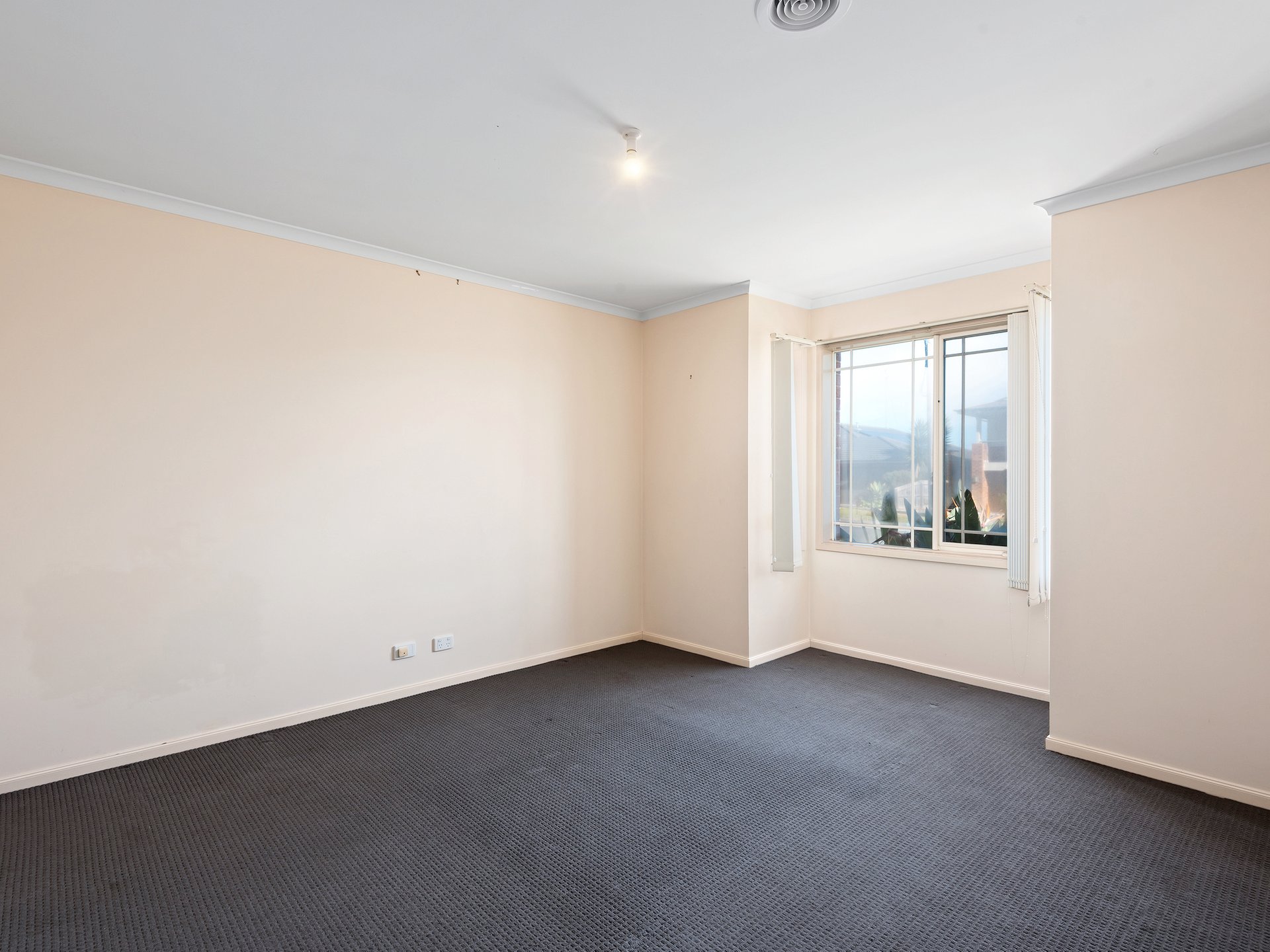 Property Gallery Thumbnail 5