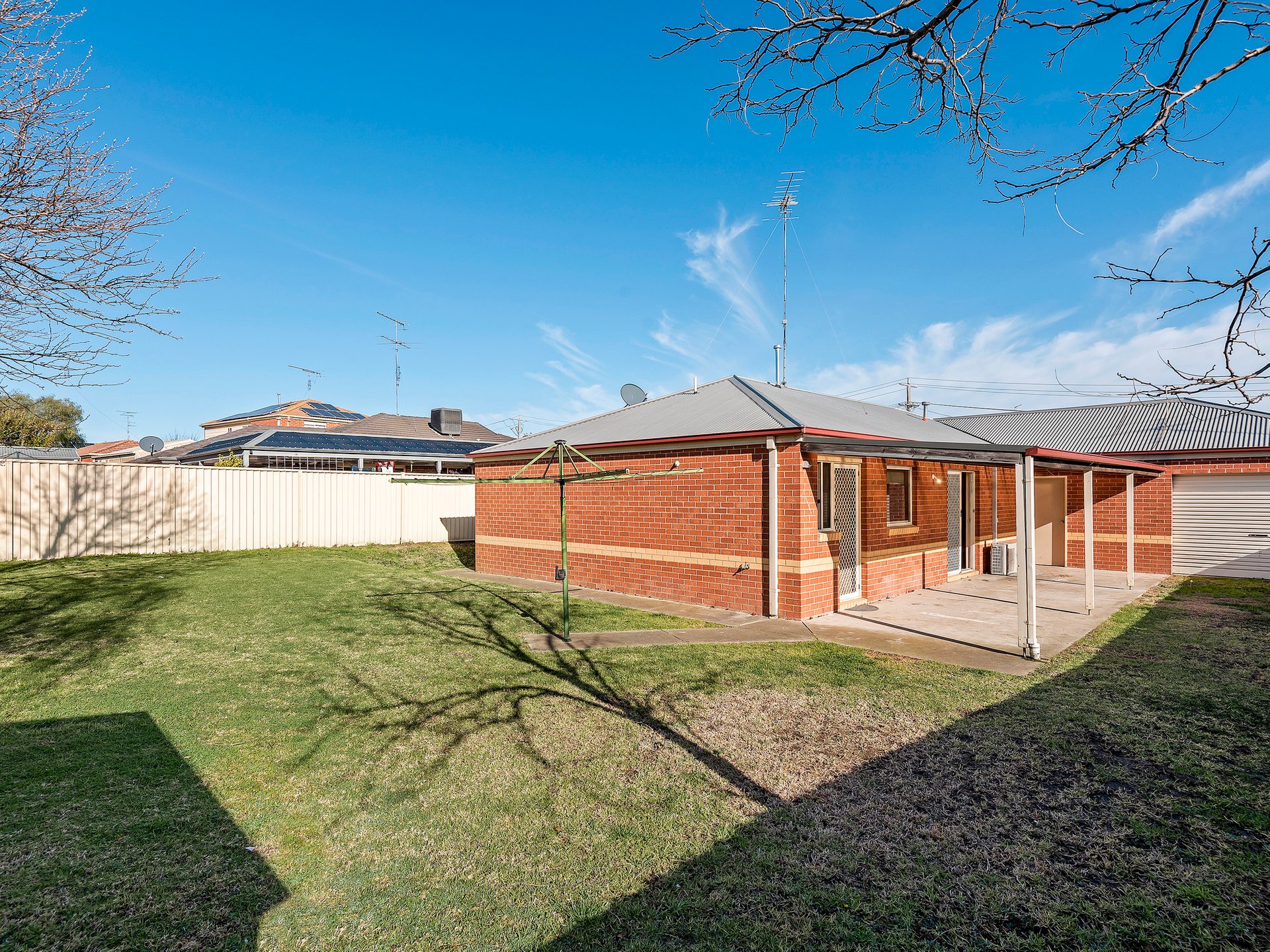 Property Gallery Thumbnail 8