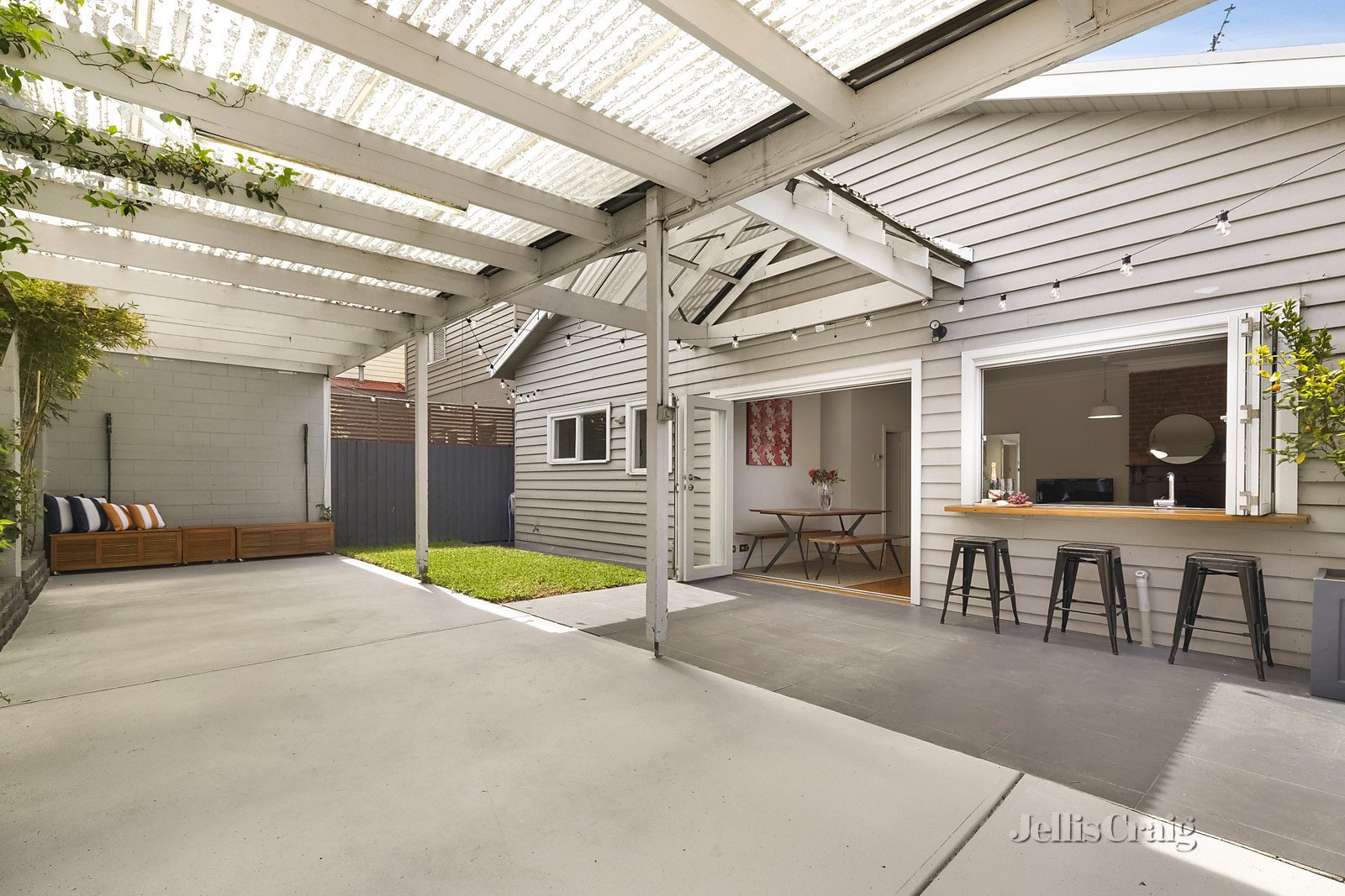 2/1 Ferguson Street, Ascot Vale image 4