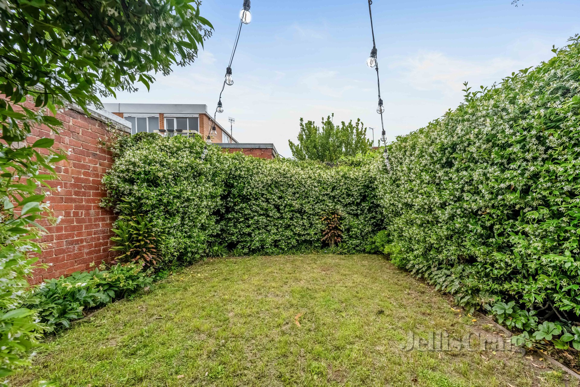 21 Fern Avenue, Windsor image 9