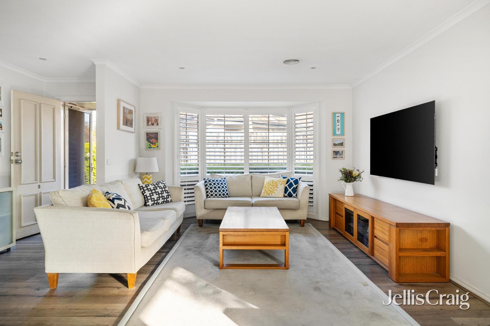 2/1 Findon Court, Highett image 2