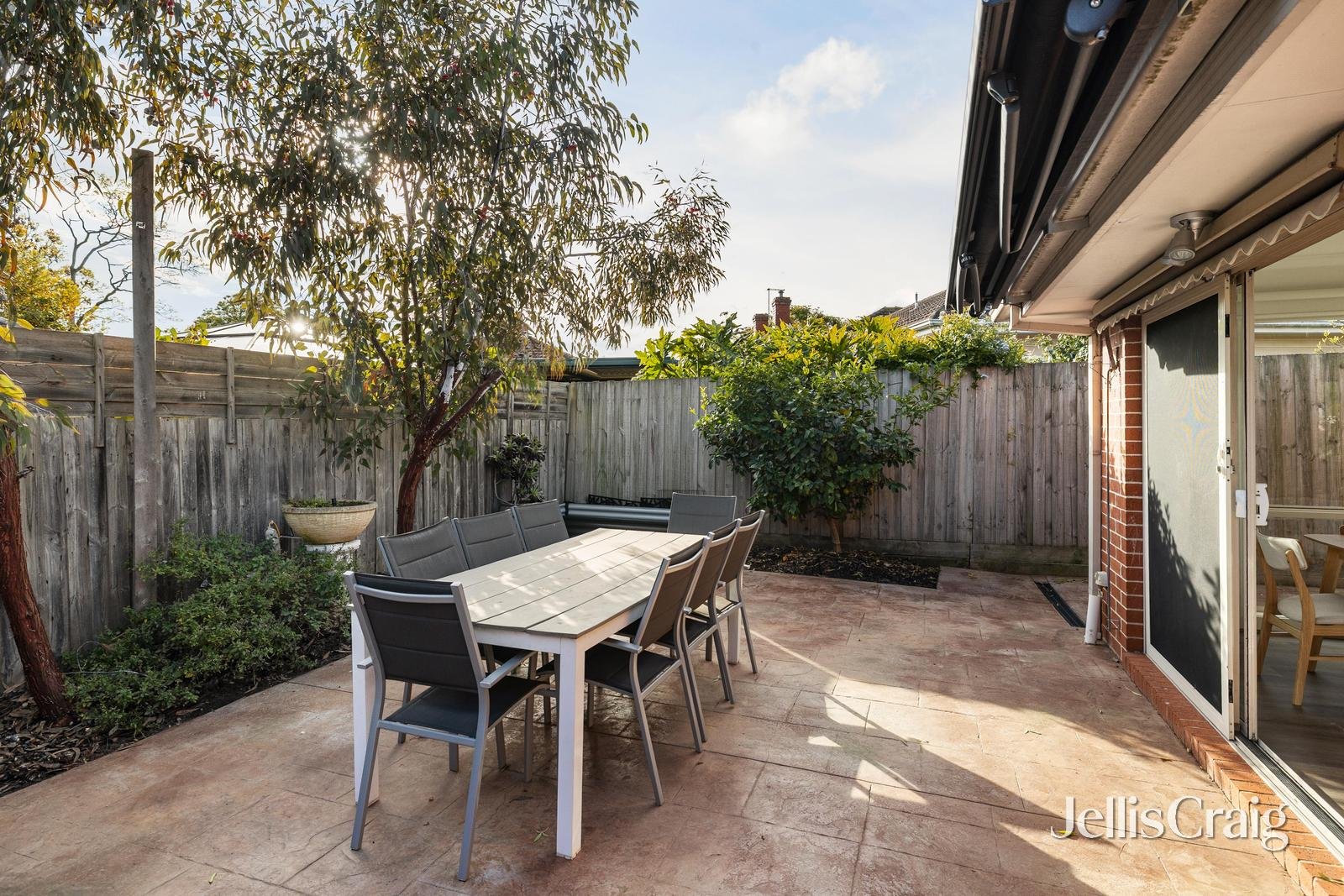 2/1 Findon Court, Highett image 10