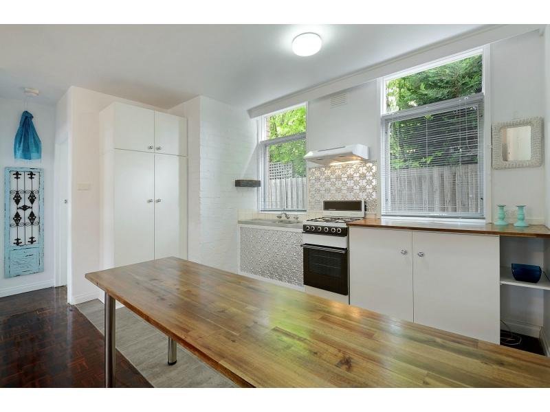 2 / 1 First Street PARKDALE
