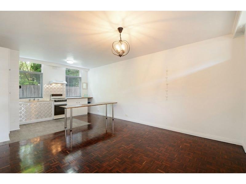 2 / 1 First Street PARKDALE
