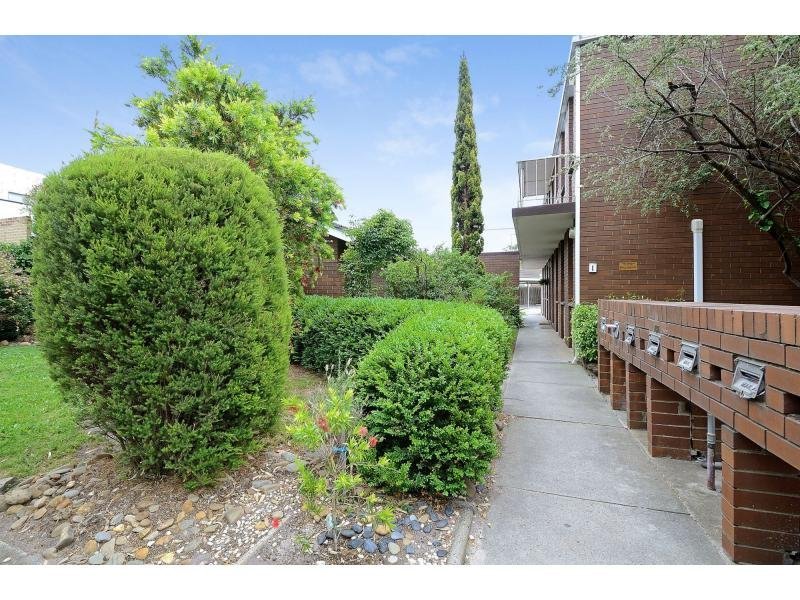 2 / 1 First Street PARKDALE
