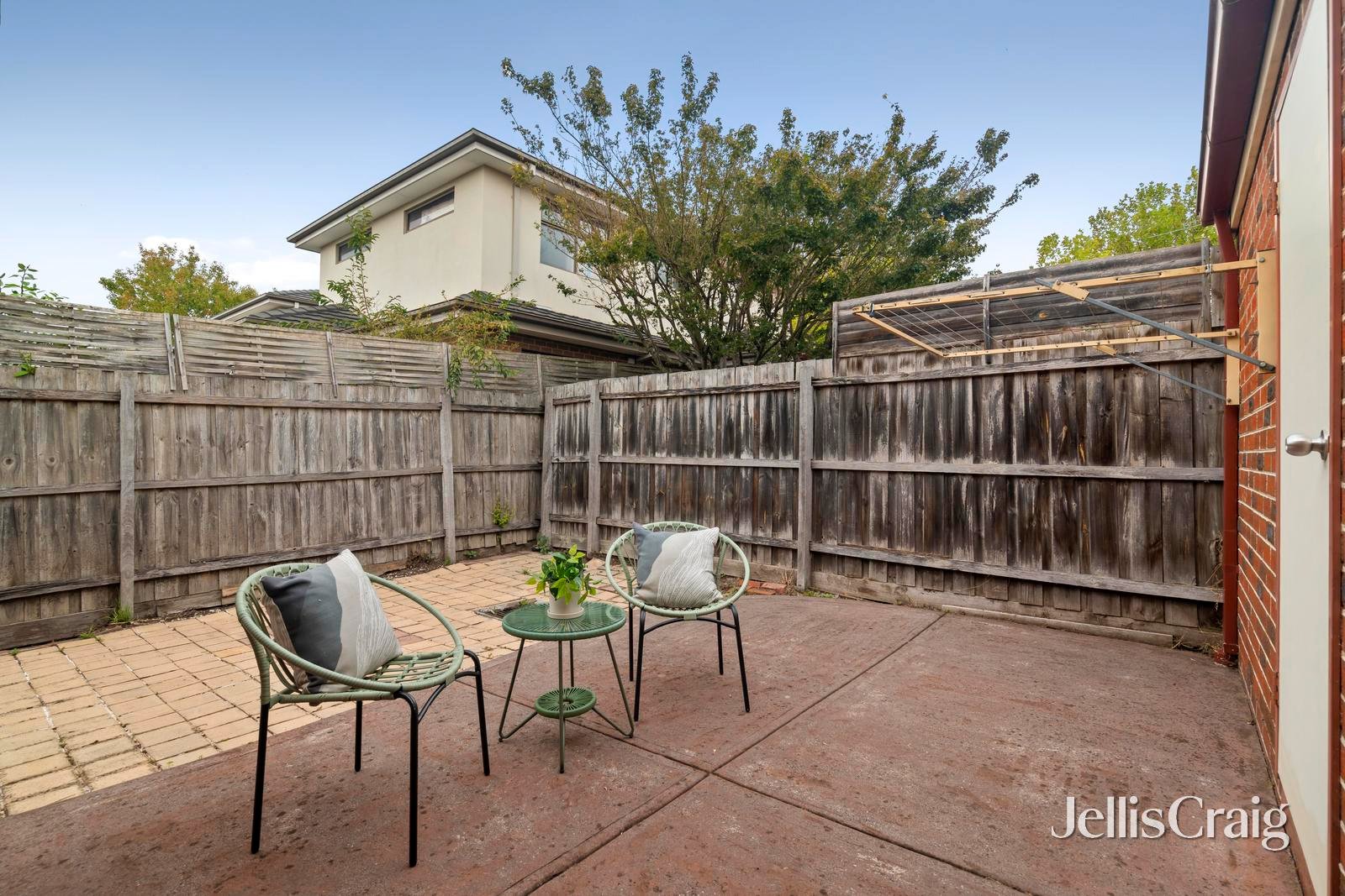 2/1 Ford Street, Ringwood image 10