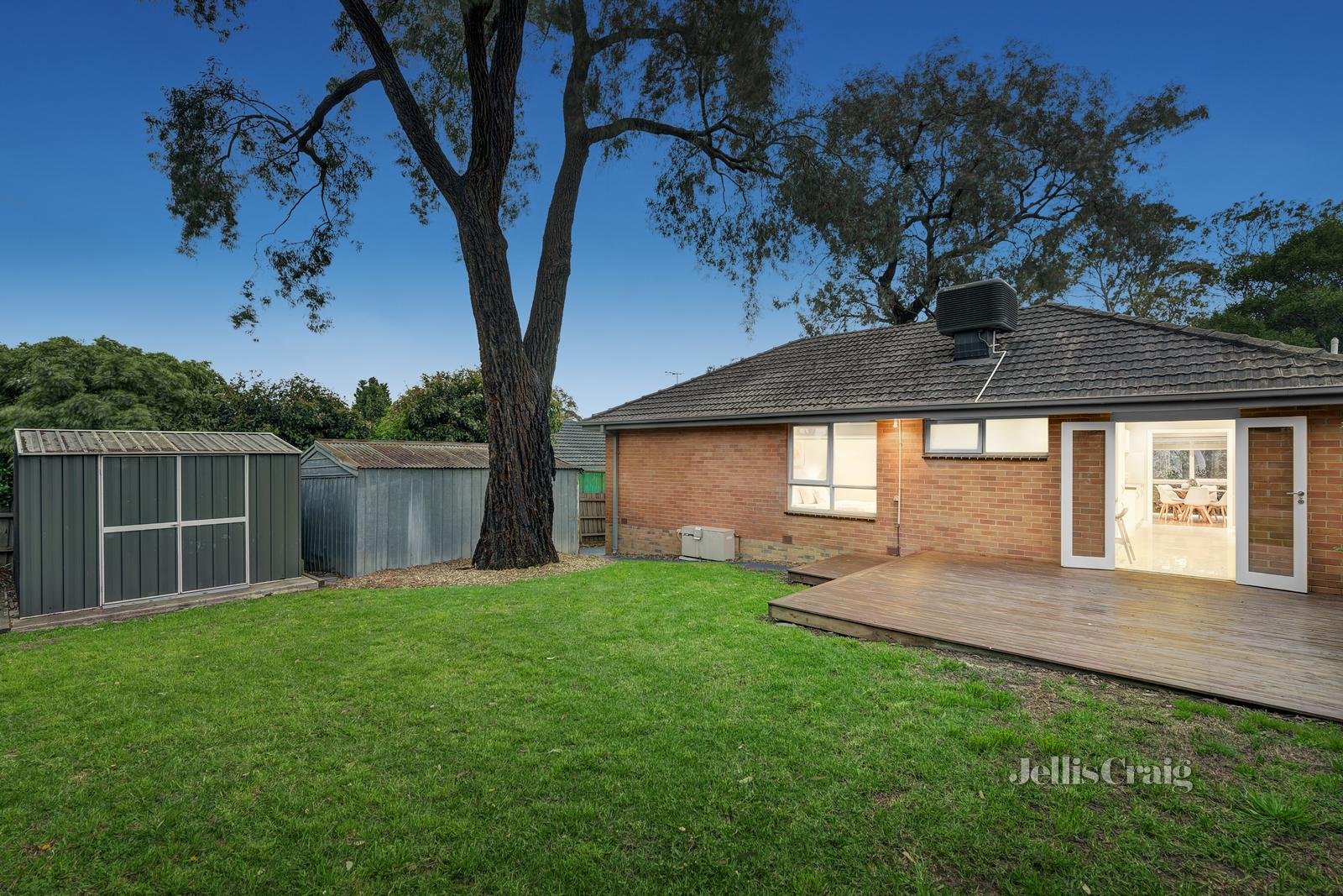 21 Forest Road, Forest Hill image 10