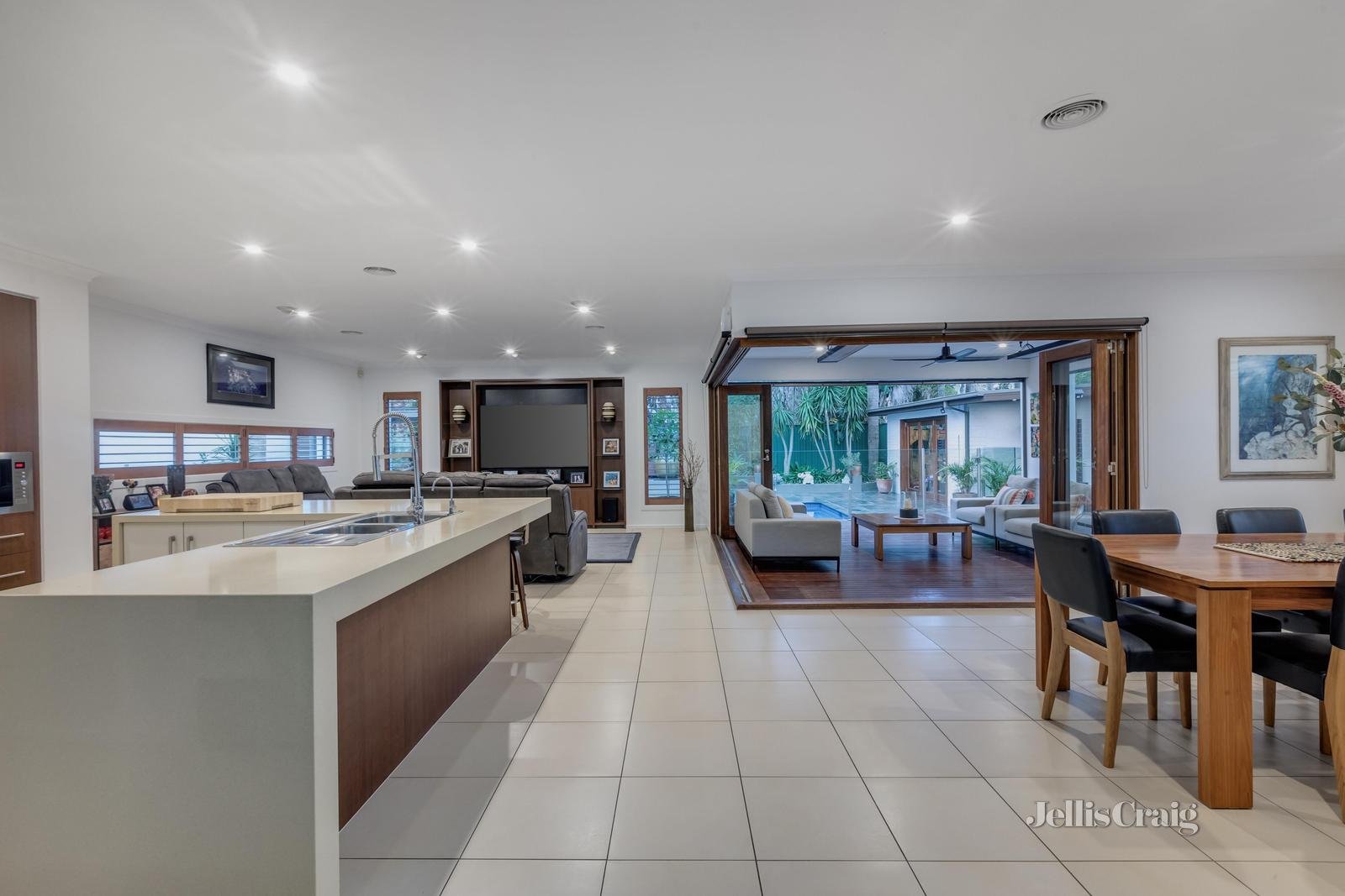 21 Glenwood Avenue, Beaumaris image 3