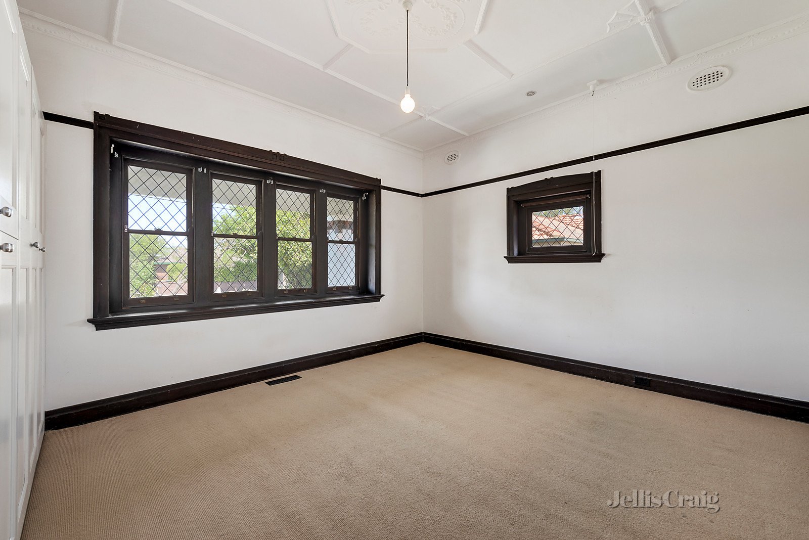 21 Golf Links Avenue, Oakleigh image 9