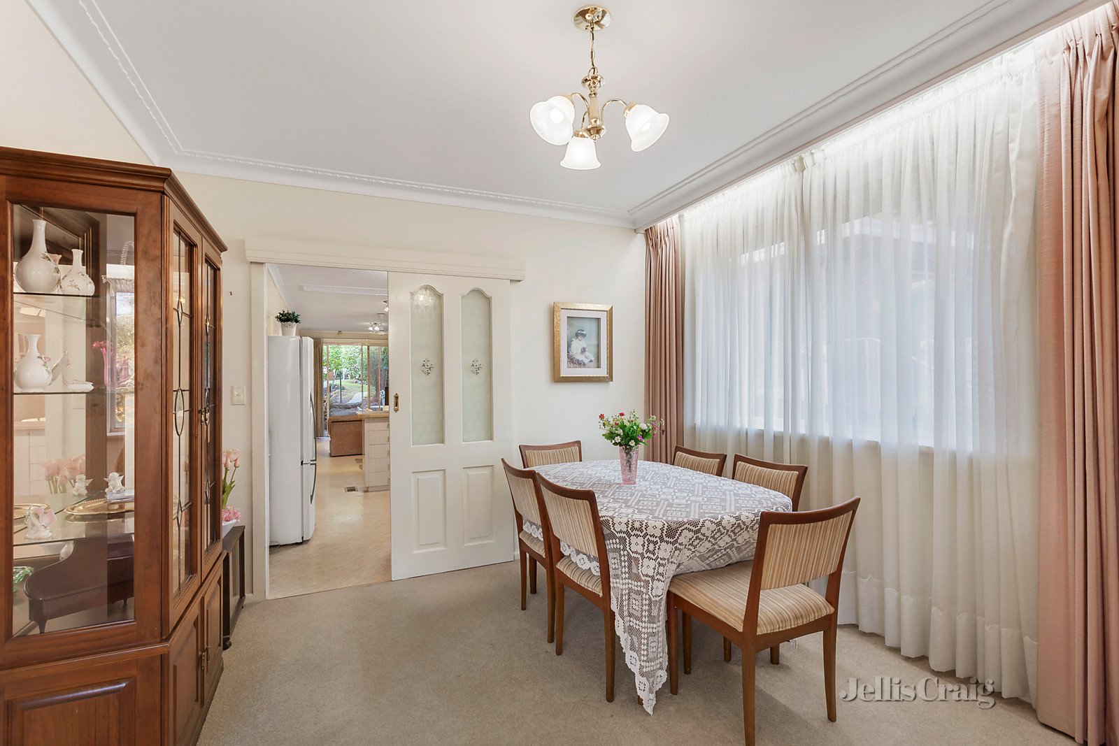 21 Gordon Road, Mount Waverley image 5