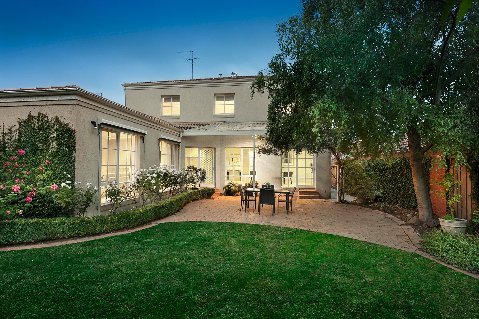 21 Grosvenor Parade, Balwyn image 7