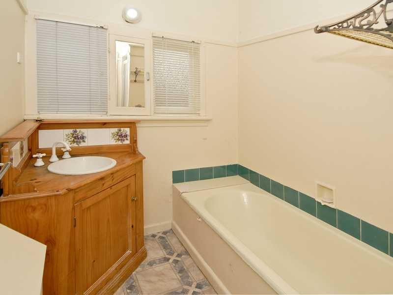 21 Harcourt Street, Newtown image 7