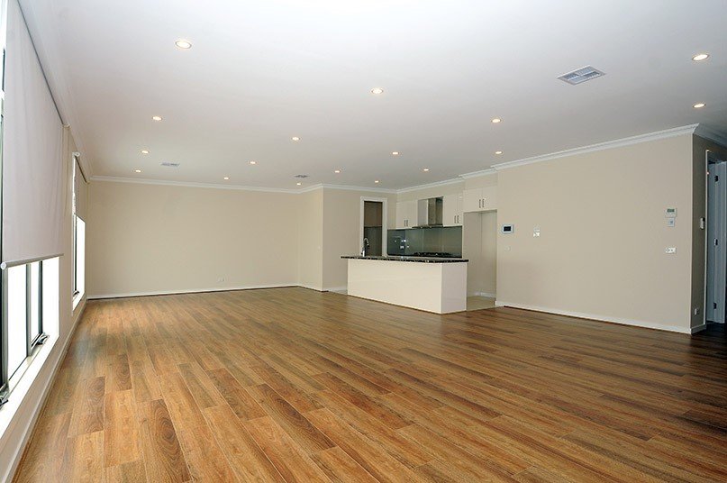 21 Harvie Street, Glen Waverley image 2