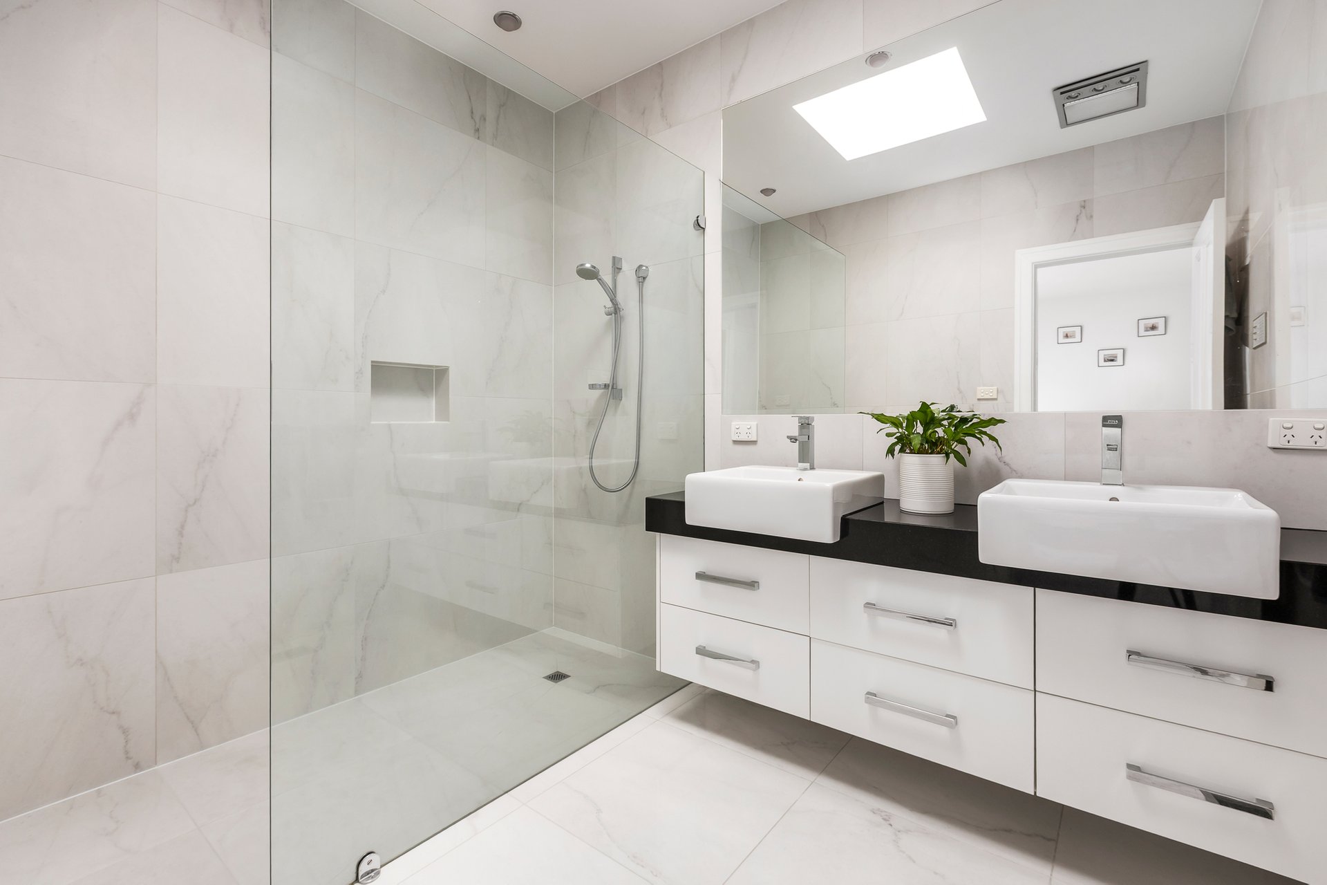 Property Gallery Thumbnail 8