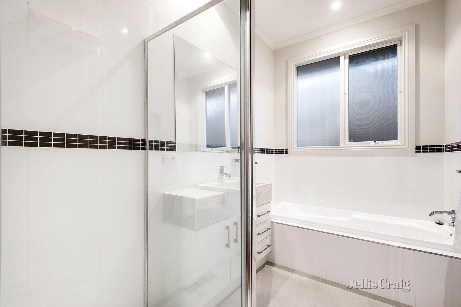 2/1 Helene Street, Eltham image 7