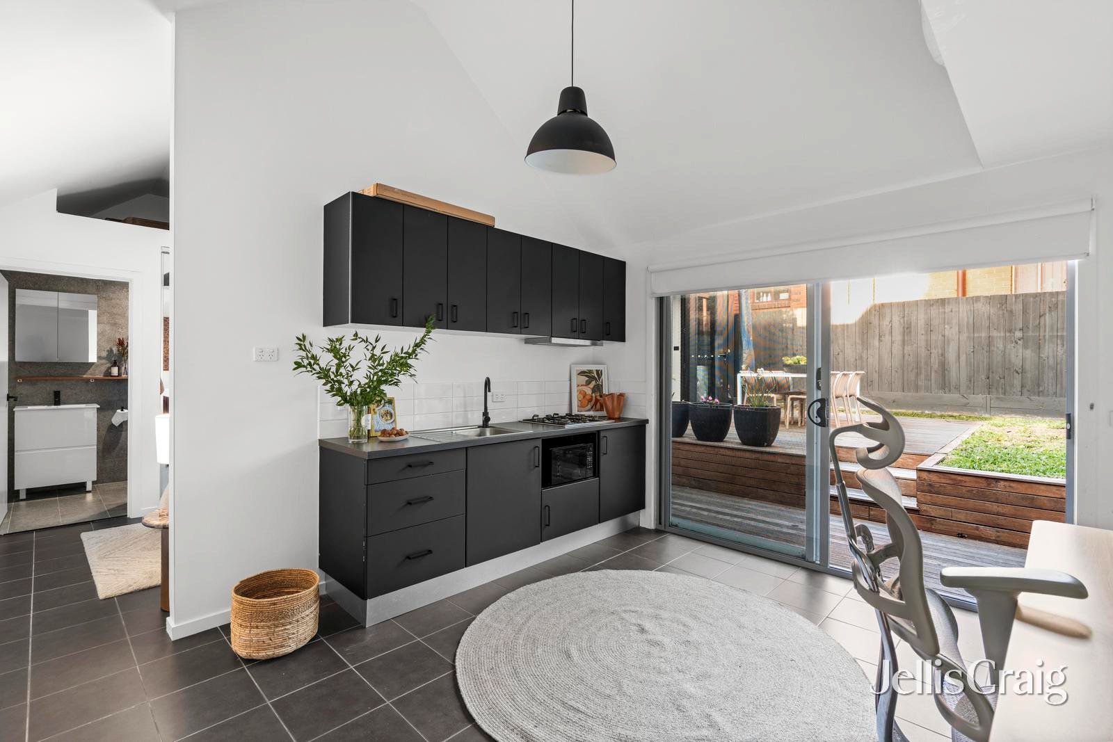 21 Heller Street, Brunswick image 13