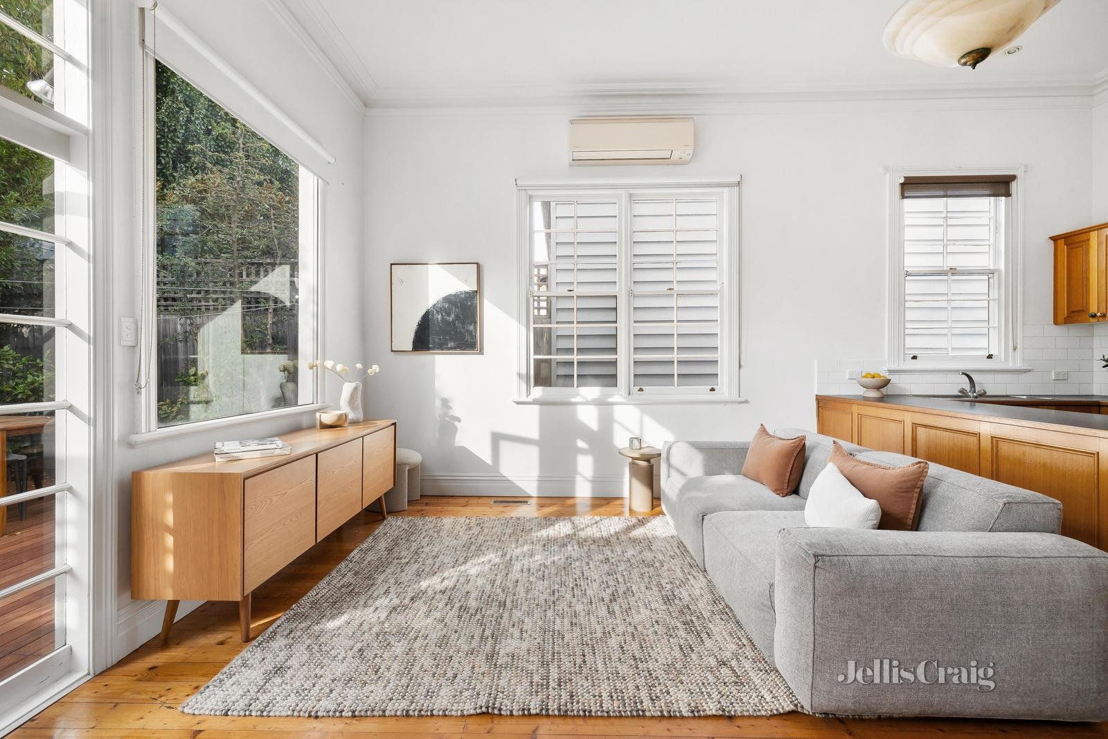 21 Henry Street, Hawthorn image 2