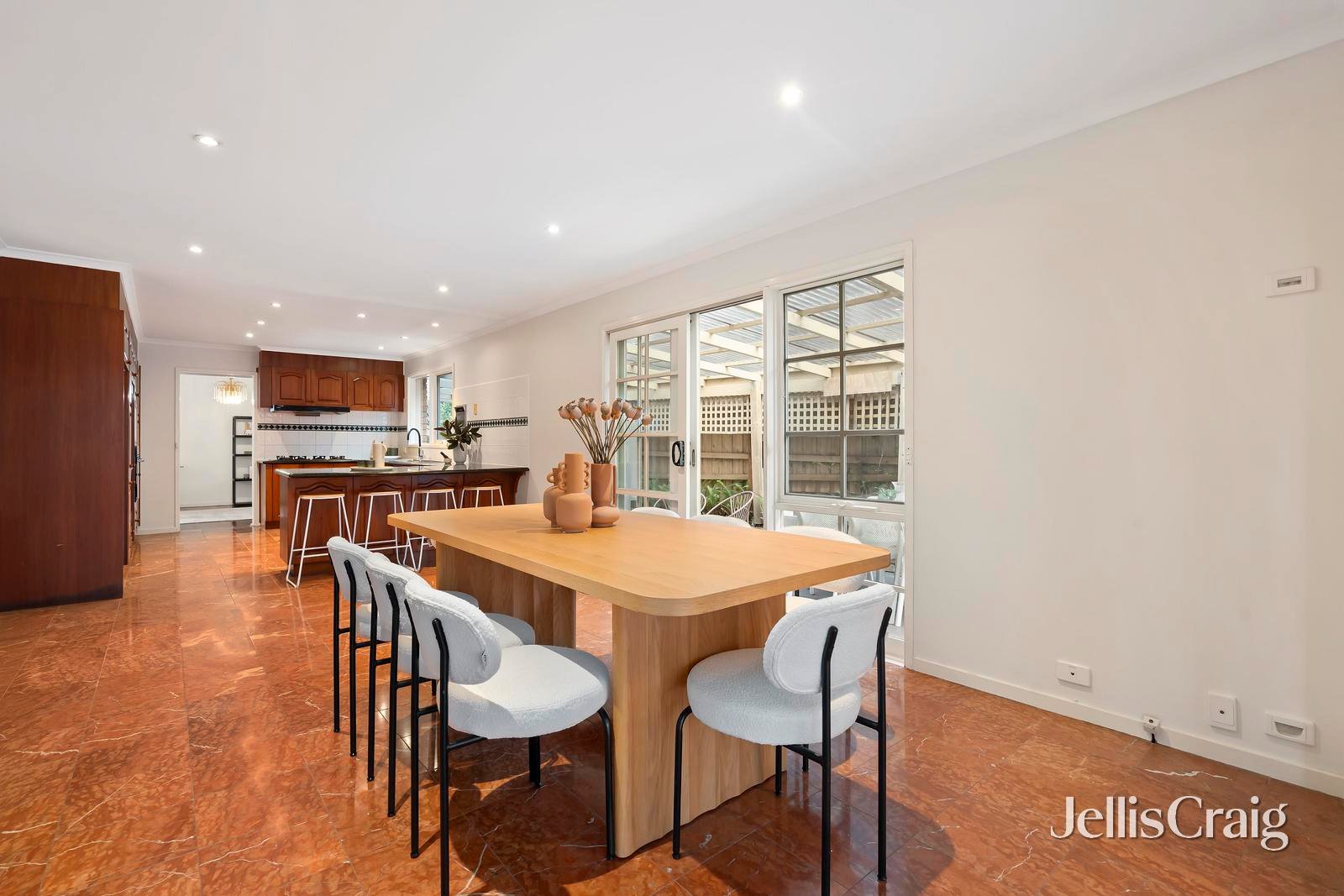 21 Highfield Avenue, Warranwood image 4