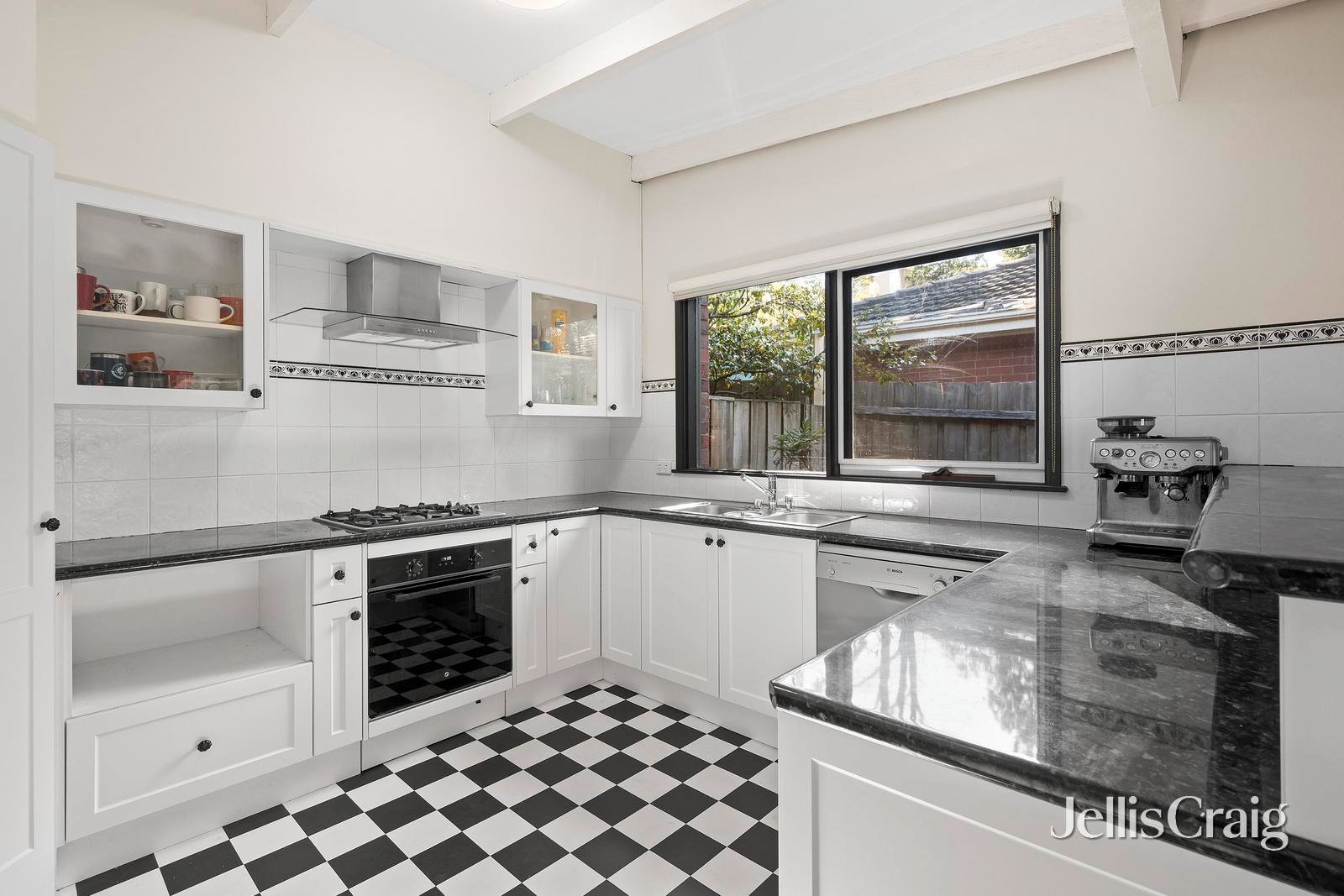 21 Highland Crescent, Mooroolbark image 7