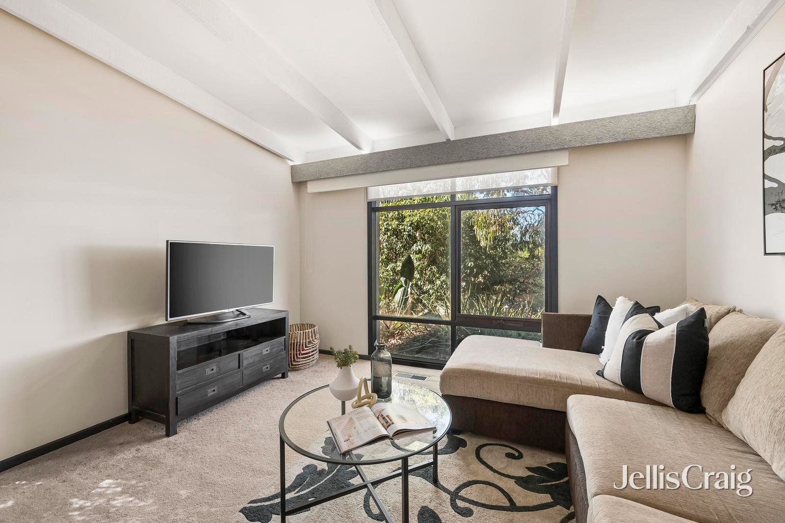 21 Highland Crescent, Mooroolbark image 8