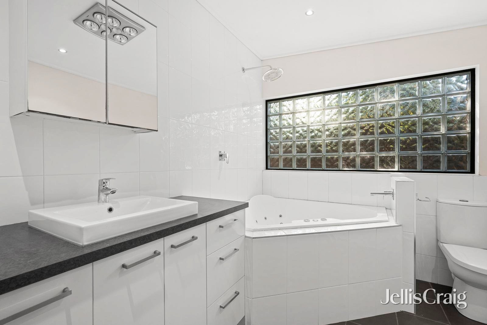 21 Highland Crescent, Mooroolbark image 14