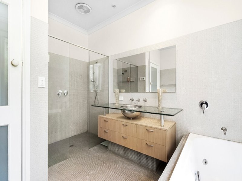 21 Hood Street, Balwyn North image 5