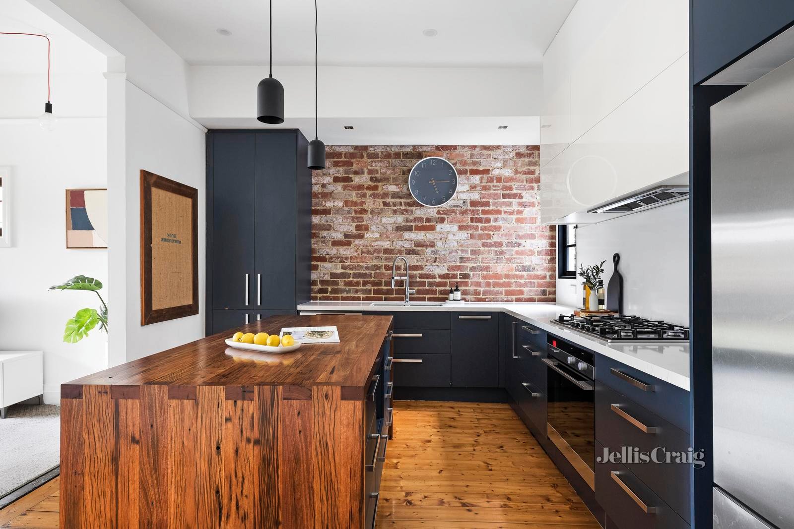 21 Howitt Street, Northcote image 3